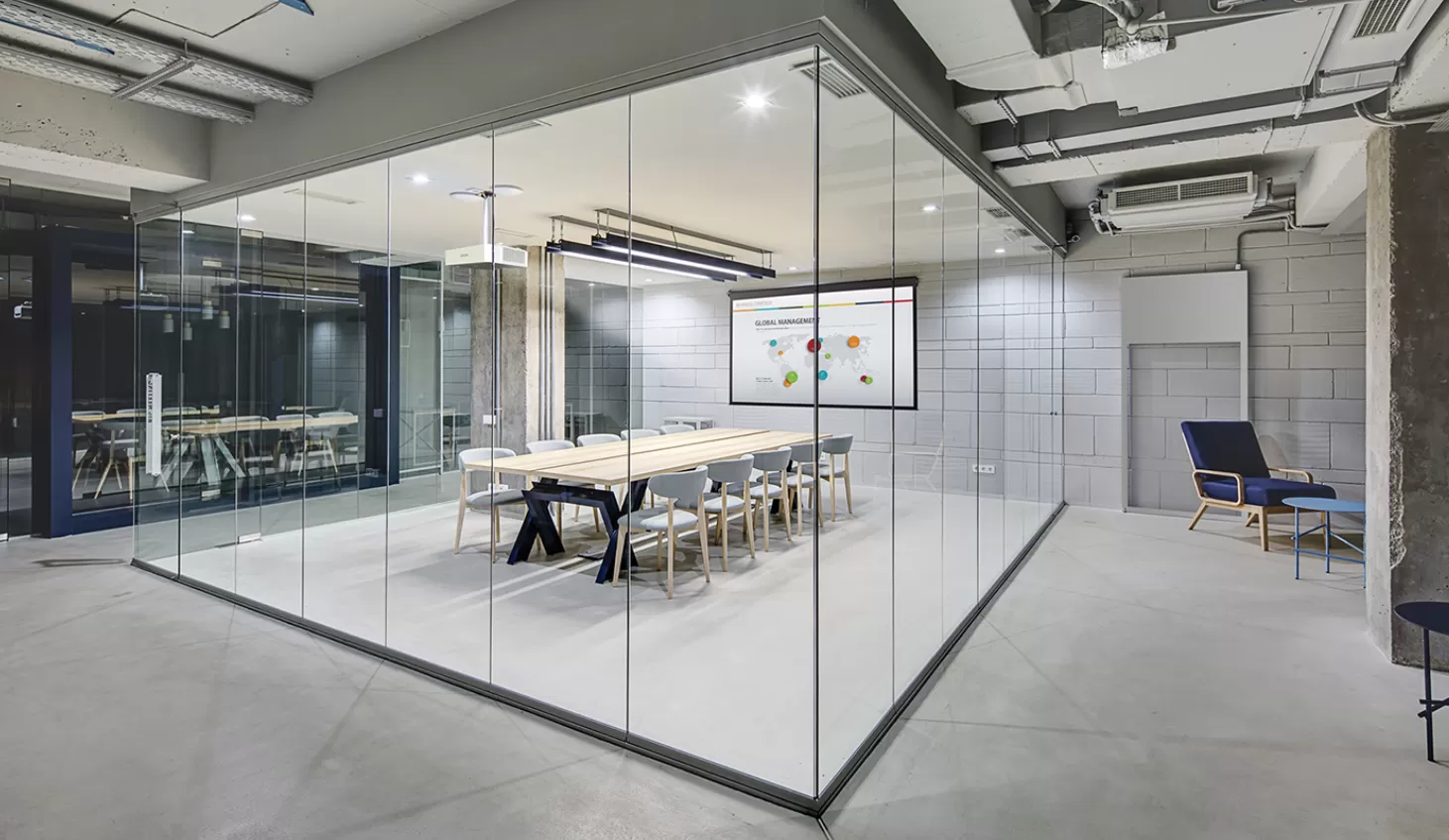 Máy chiếu Epson Eb-L730U